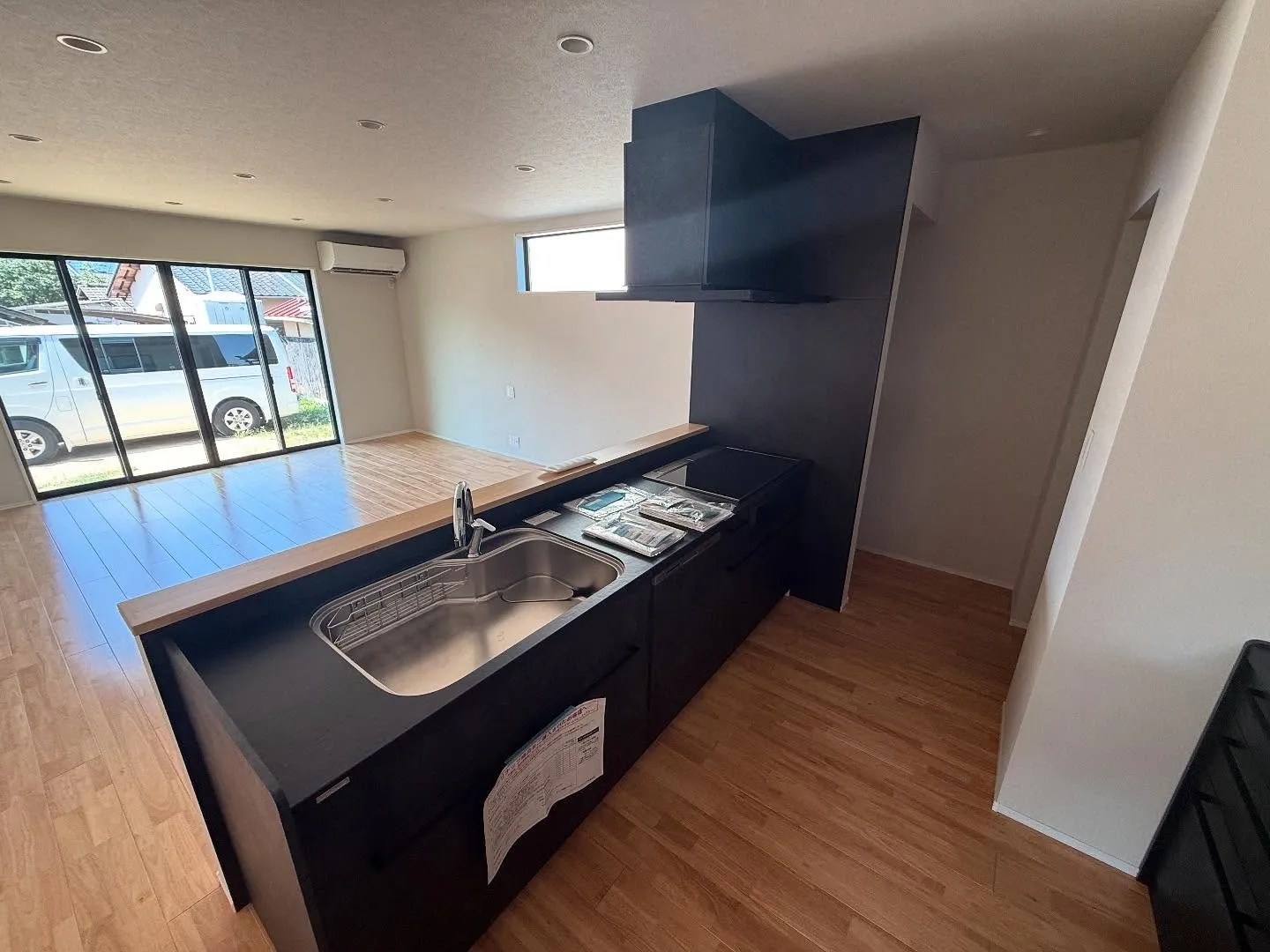理想の住まいへ！！新築おめでとうございます。